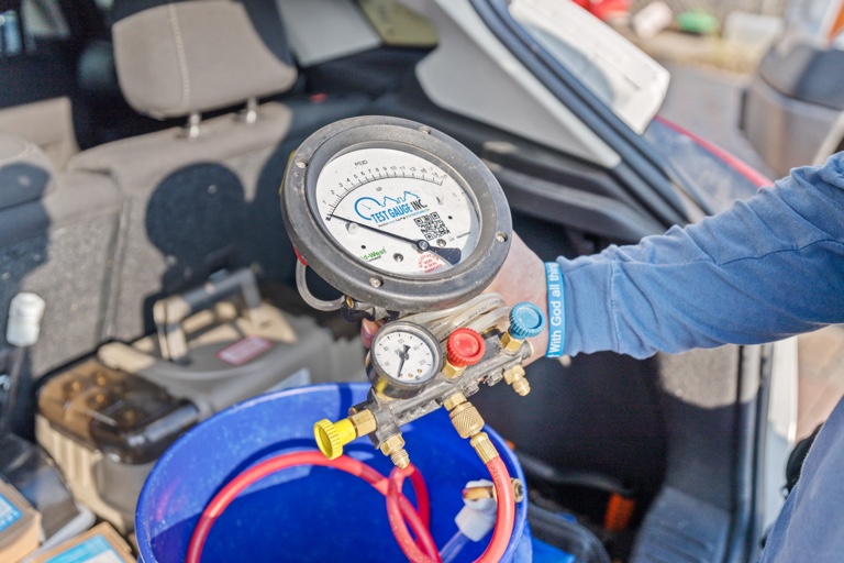 H2O backflow testing gauge and field equipment